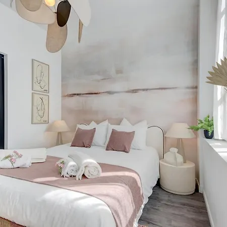 Charming And Cosy Quiet Heart Of Appartement