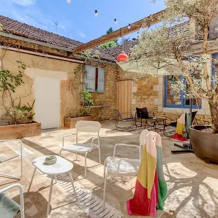 Charming And Cosy Quiet Heart Of *