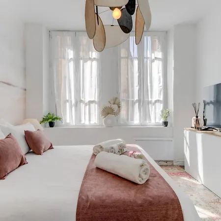 Charming And Cosy Quiet Heart Of